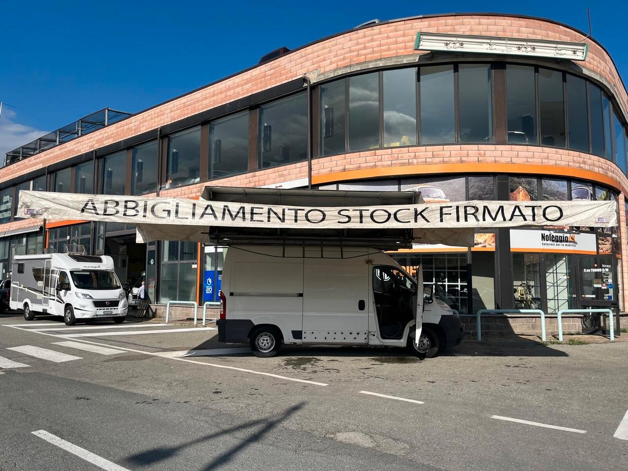Peugeot Boxer 330 Furgone Mercato Tenda Elettrica