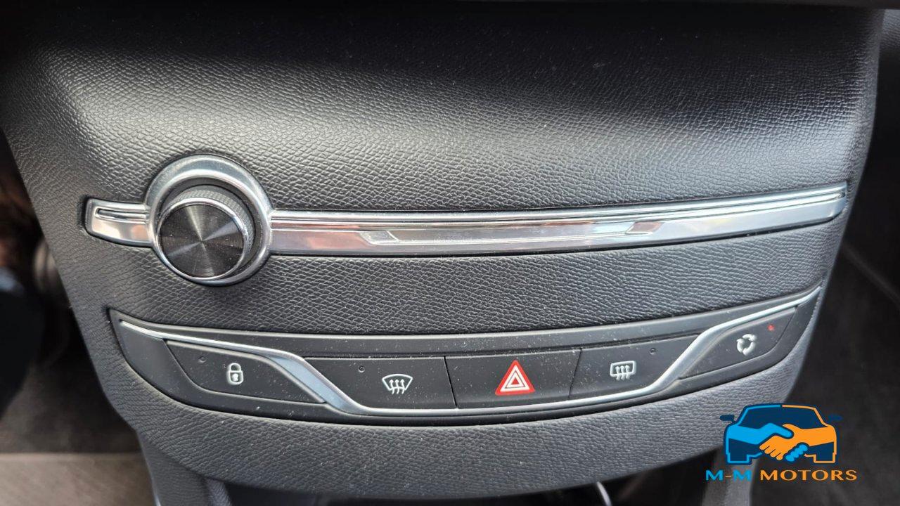 Peugeot 308 5 Porte 308 5p 1.2 puretech t (e-thp) Allure s&s 130cv
