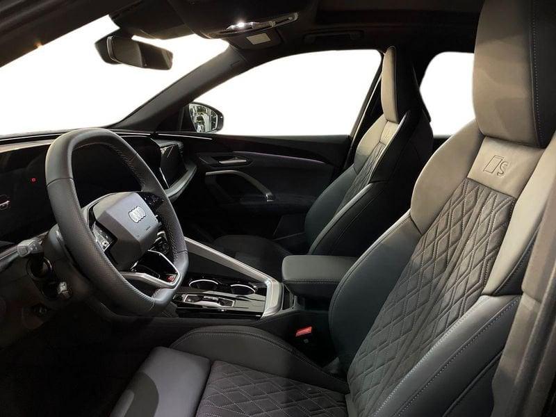 Audi Q5 II 2025 Sportback Sportback 2.0 tdi mhev+ S line edition quattro 204cv s-tr