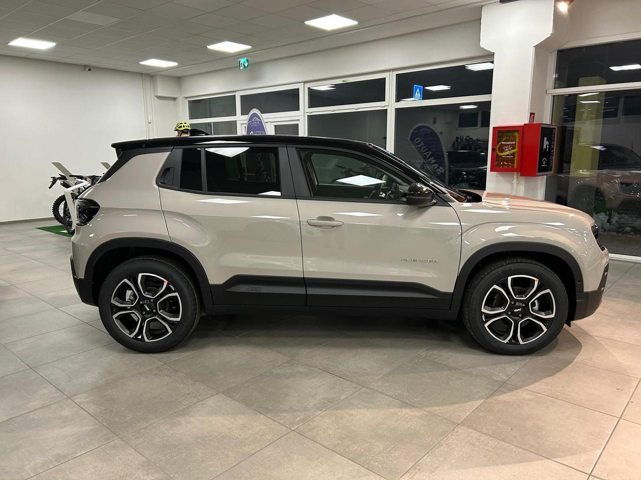 Jeep Avenger 1.2 Turbo 100 CV Summit