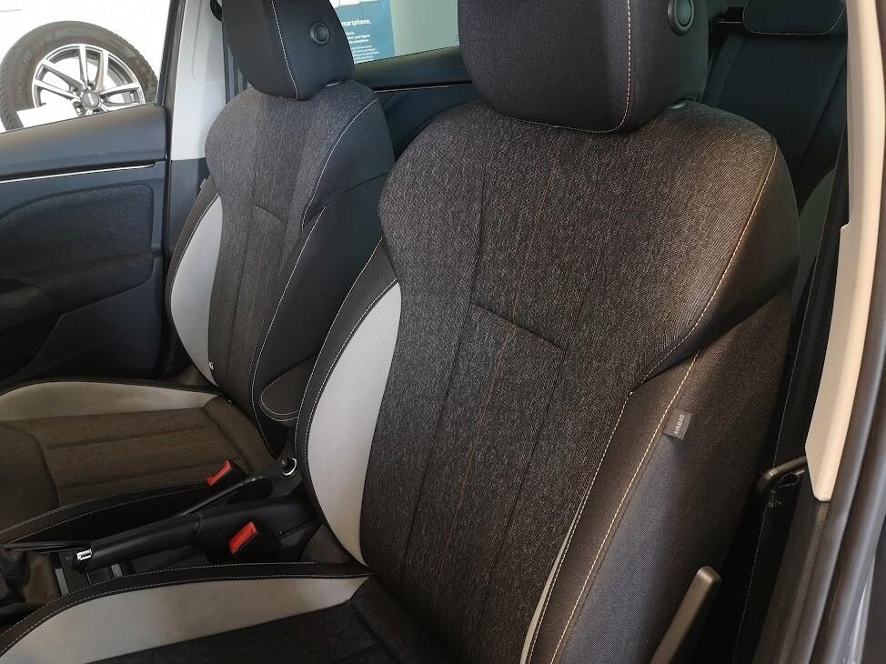 Skoda Kamiq 1.0 TSI 110 CV Black Dots - KM 8.777 !!!