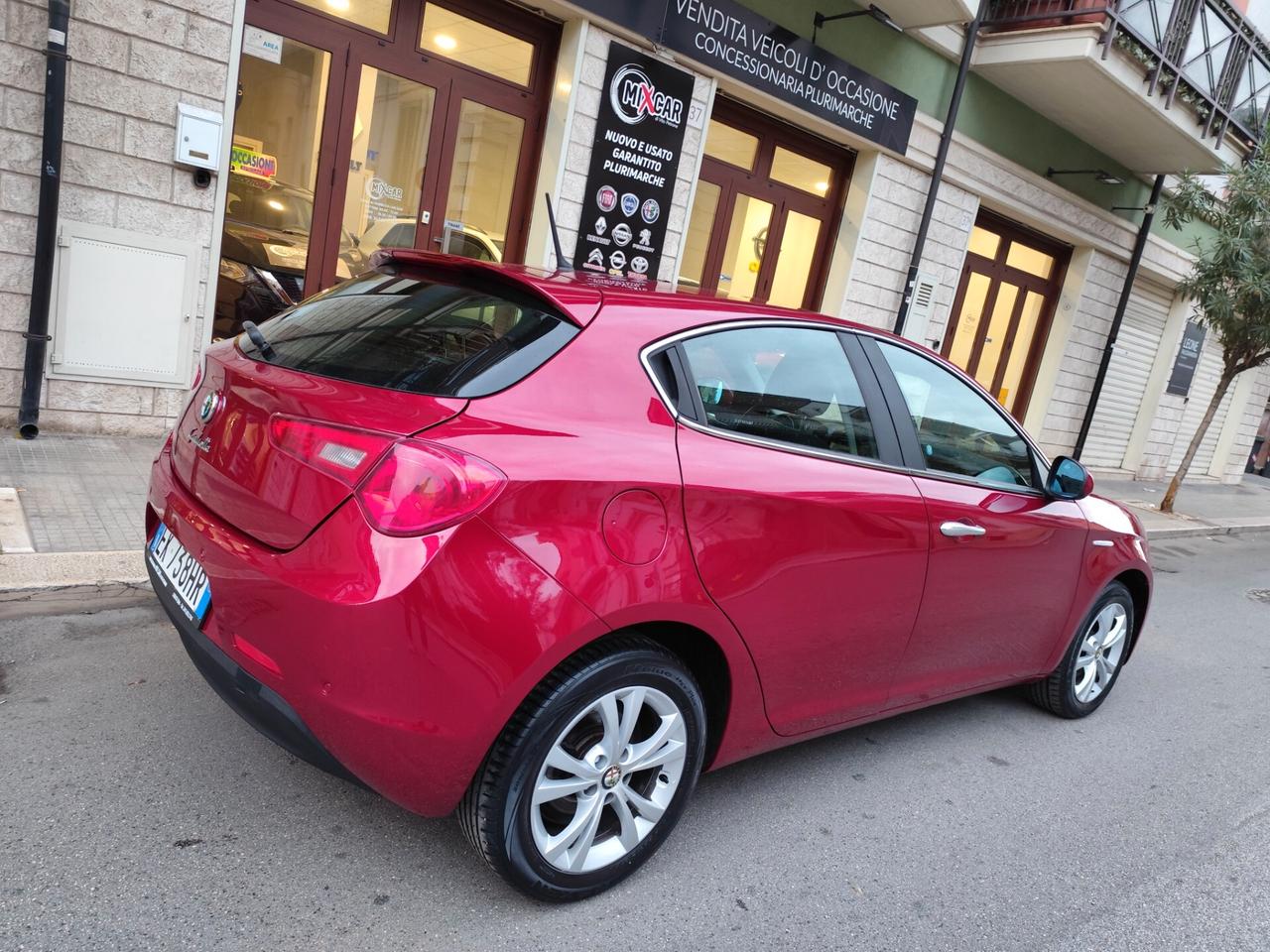 Alfa Romeo Giulietta 1.6 JTDm-2 105 CV Distinctive