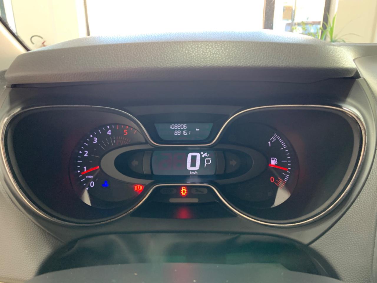 Renault Captur dCi 8V 90 CV EDC Sport Edition