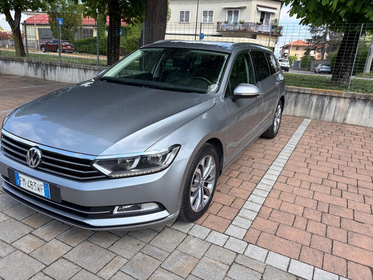 Volkswagen Passat Variant 2.0 TDI DSG Business BlueMotion Tech