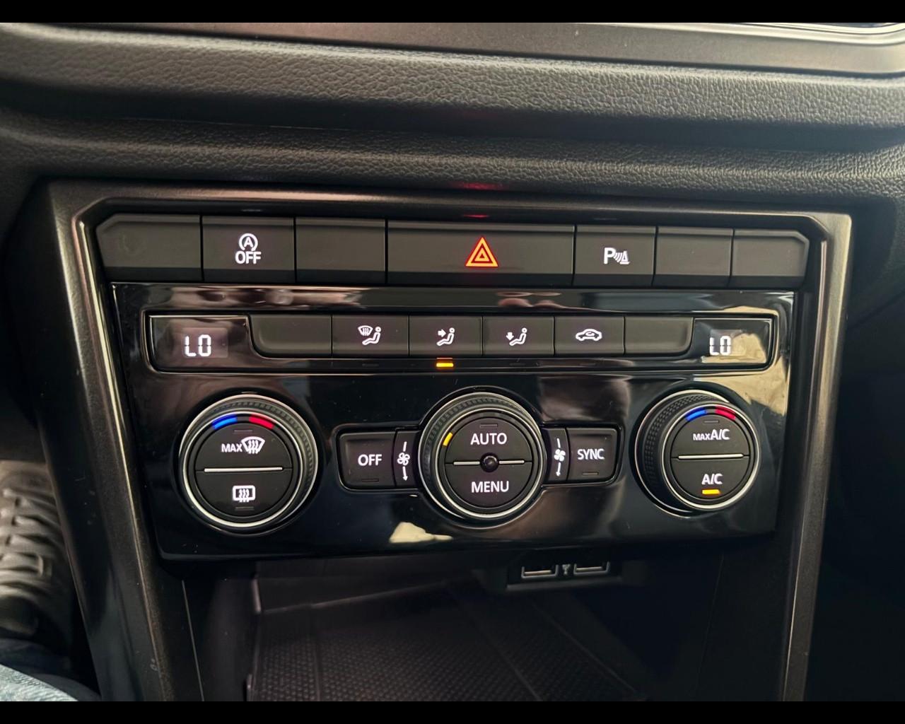 VOLKSWAGEN T-Roc 2017 - T-Roc 1.0 tsi Style 115cv