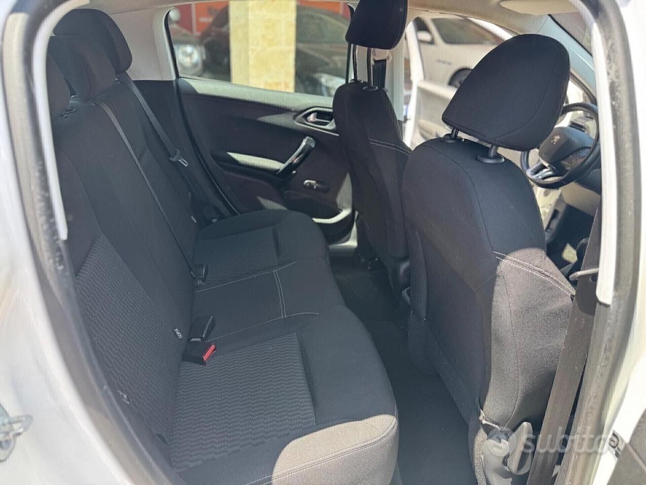 Peugeot 208 BlueHDi 100 navigaz CASTELLETTO 8