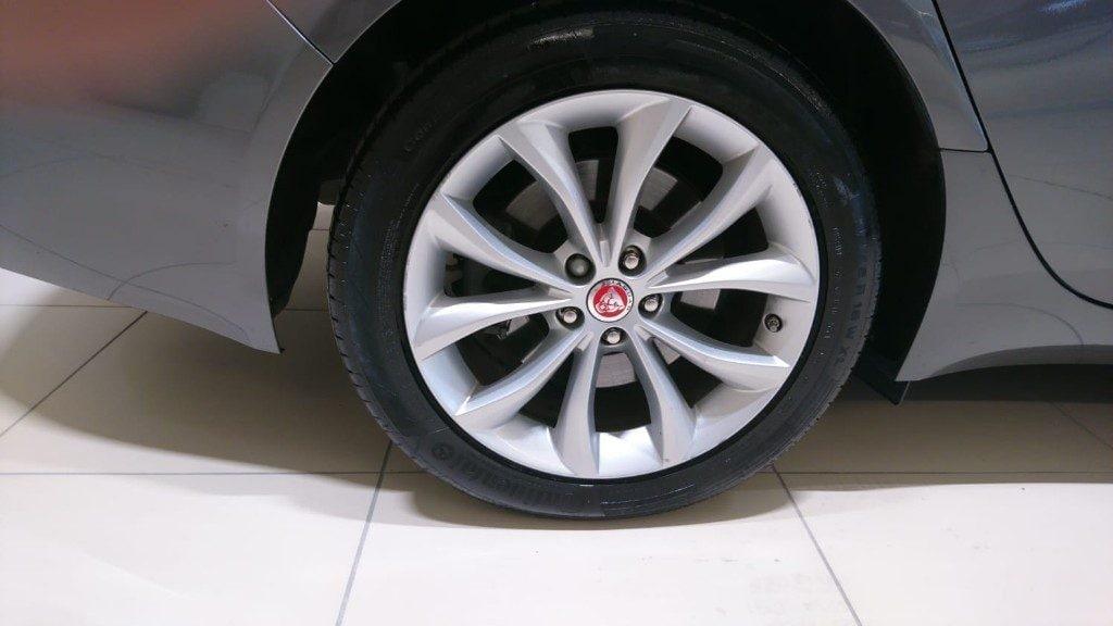 JAGUAR XF 2ª serie (X260) XF 2.0 D 180 CV aut...