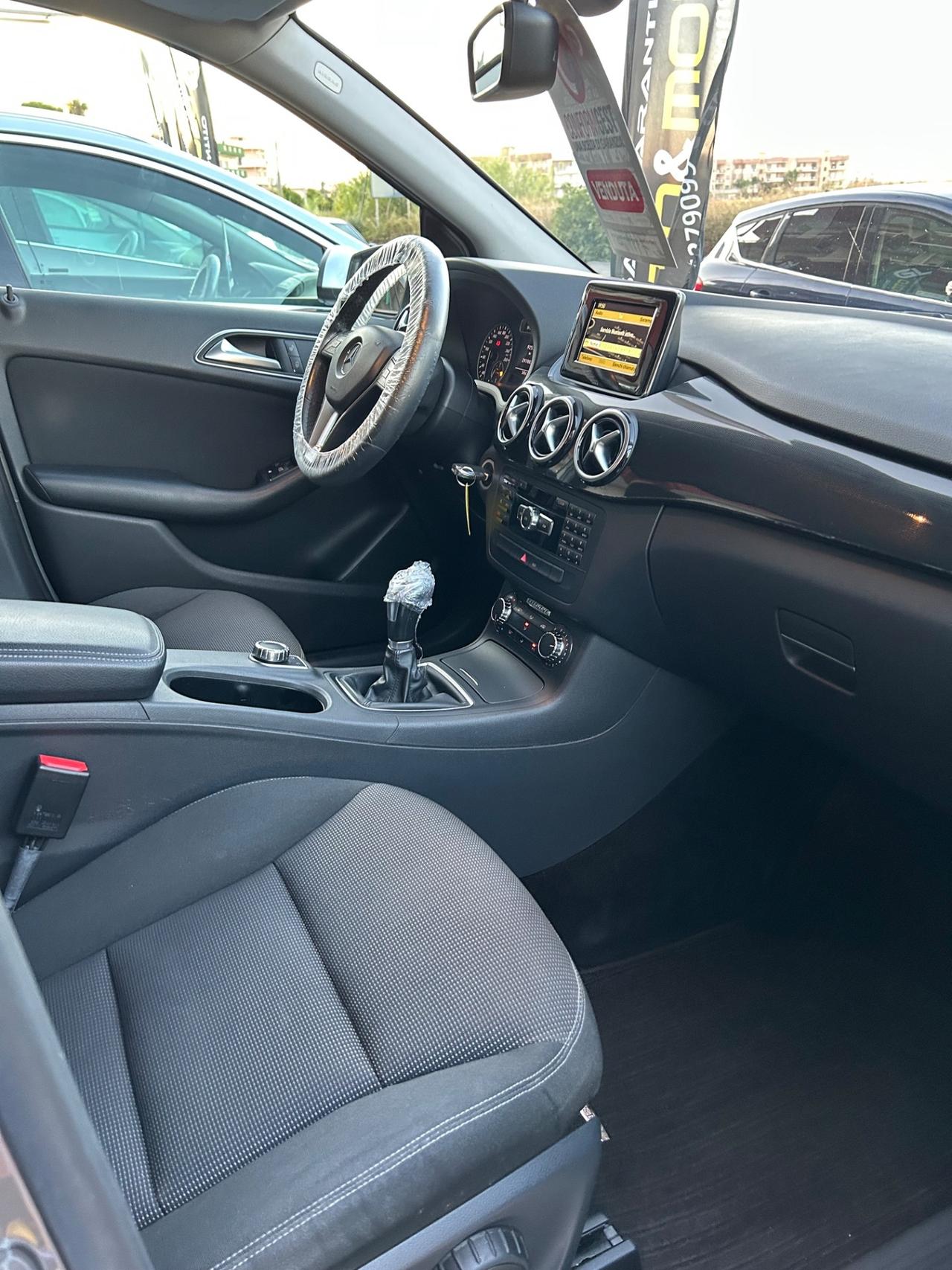 Mercedes-benz B 180 CDI BlueEFFICIENCY Executive