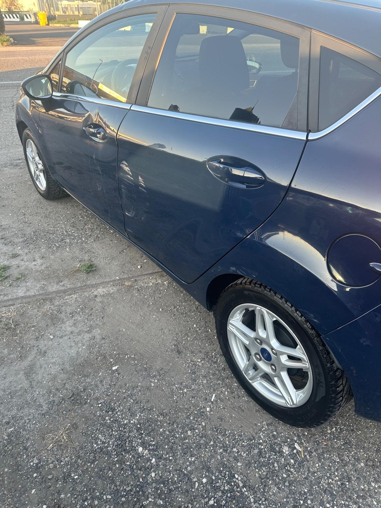 Ford Fiesta 1.2 60CV 5 porte Titanium