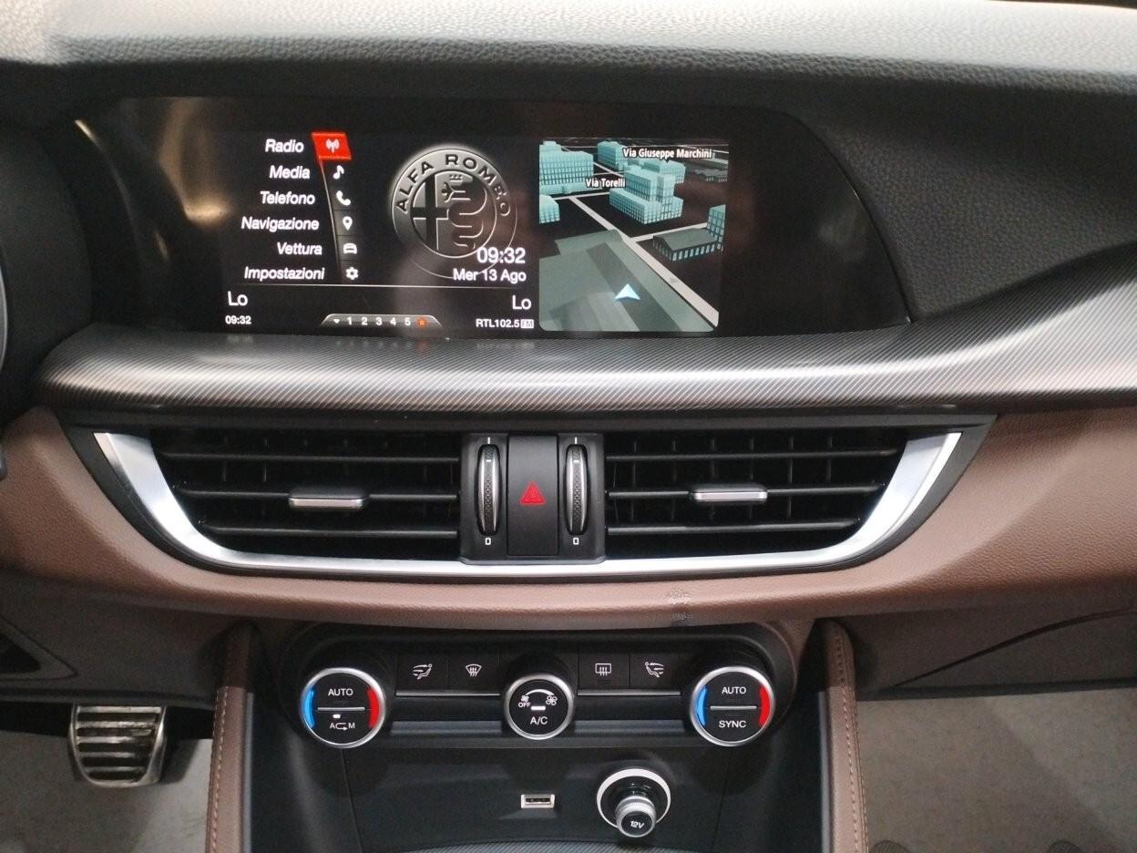 Alfa Romeo Stelvio 2.2 Turbodiesel 210 CV AT8 Q4 Super
