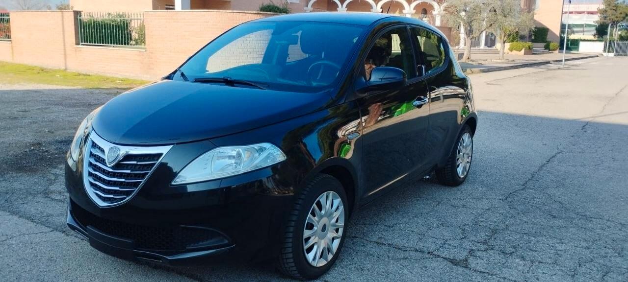 Lancia Ypsilon 1.2 km 45.226