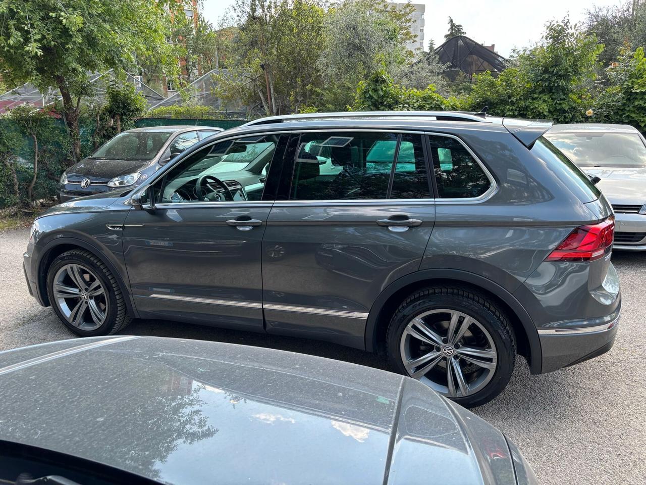 Volkswagen Tiguan 1.6 TDI Sport R-Line OK Neopatentati
