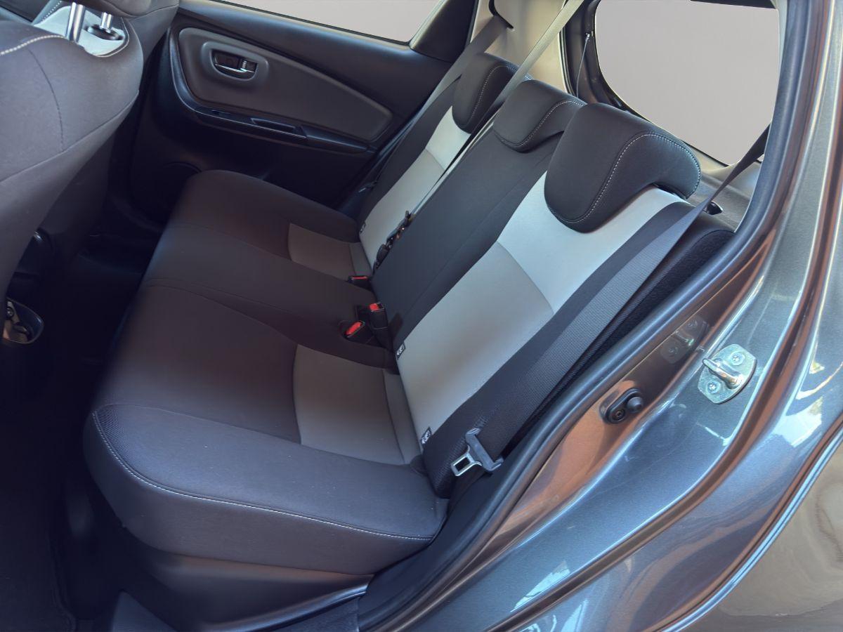 TOYOTA - Yaris - 1.5 Hybrid 73CV 5p.Trend "Platinum Ed."