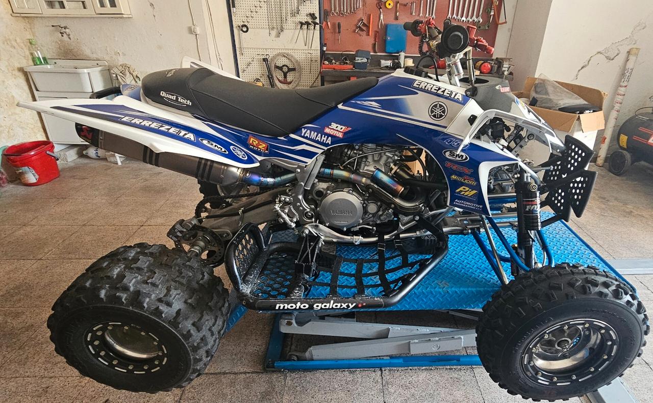Yamaha YFZ 450 Special edition FOX AKRAPOVIC