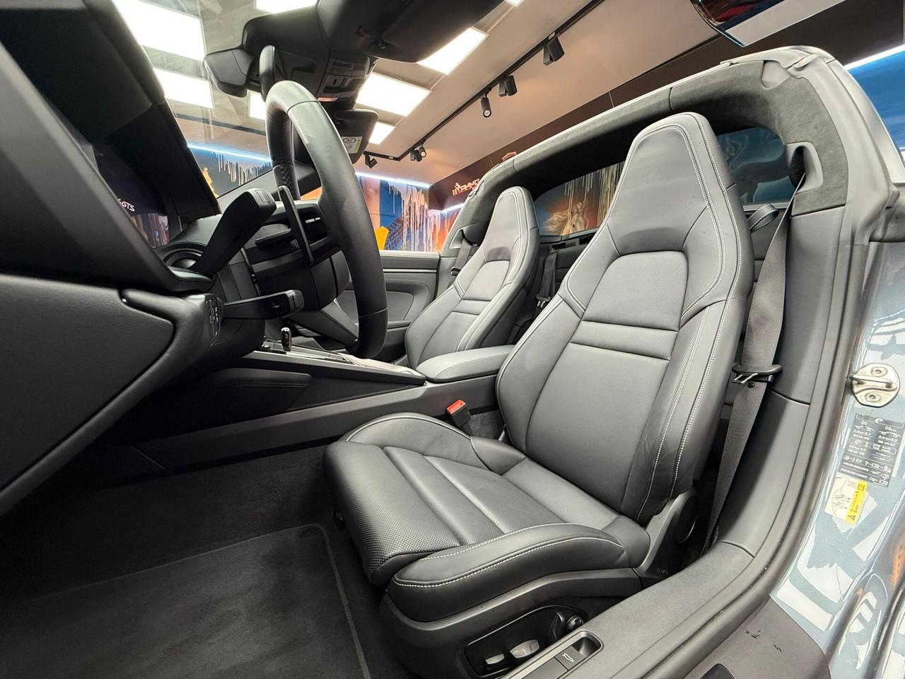 Porsche 911 Targa 4 GTS 992.2 541cv