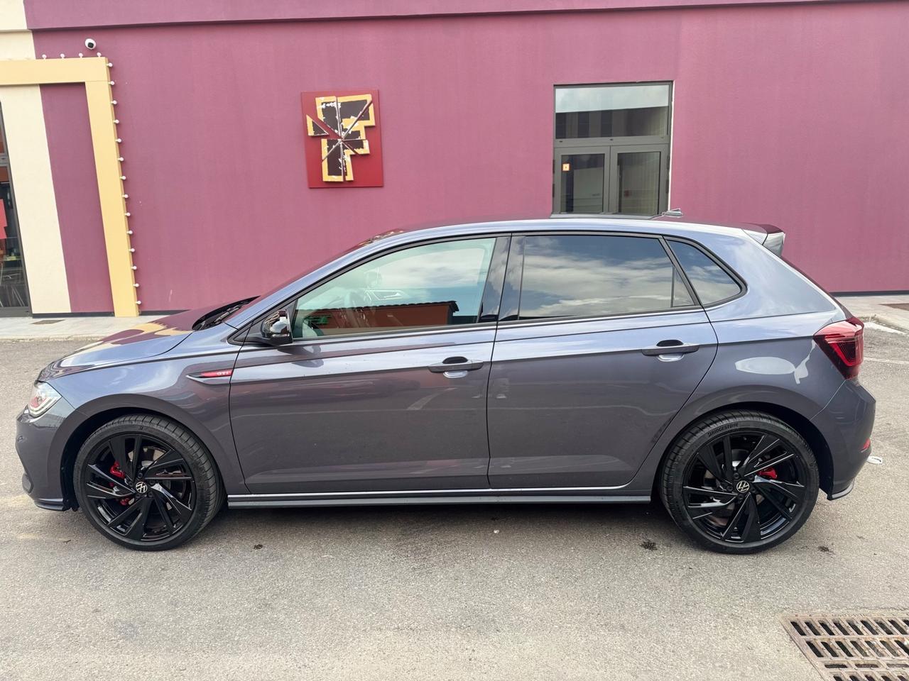 VOLKSWAGEN POLO GTI ///3200 KM/////
