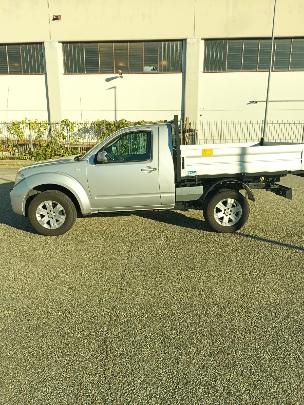 Nissan Navara 2.5 dCi 2 porte King Cab XE