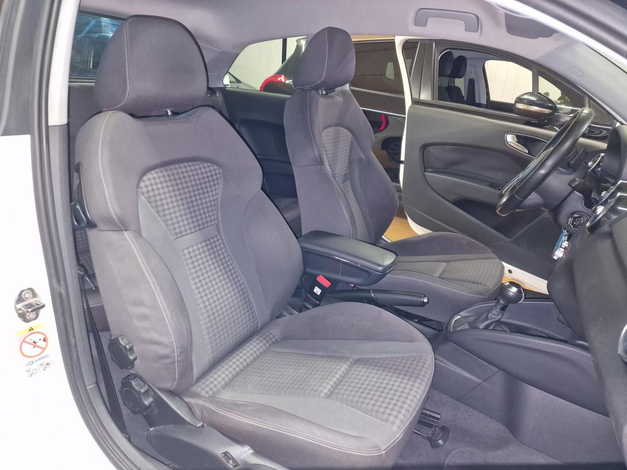 Audi A1 1.4 TFSI S tronic Ambition sline ok neopatentatiAudi A1 1.4 TFSI S tronic Ambition sline ok neopatentati