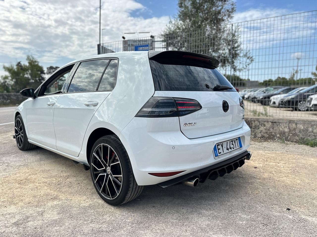 Volkswagen Golf 1.6 TDI SOFT TUNING-2015 CIELO STELLATO