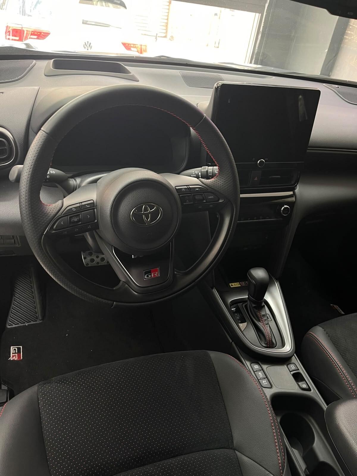 Toyota Yaris Cross 1.5 Hybrid 130 CV 5p. E-CVT GR SPORT