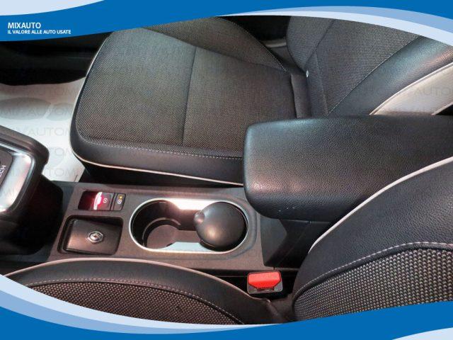 RENAULT Captur 1.6 eTech Hybrid 145cv Intens AUT EU6