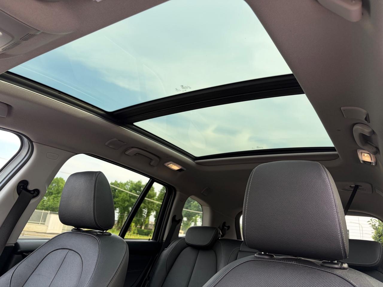 Bmw 2er Active Tourer 218d Luxury