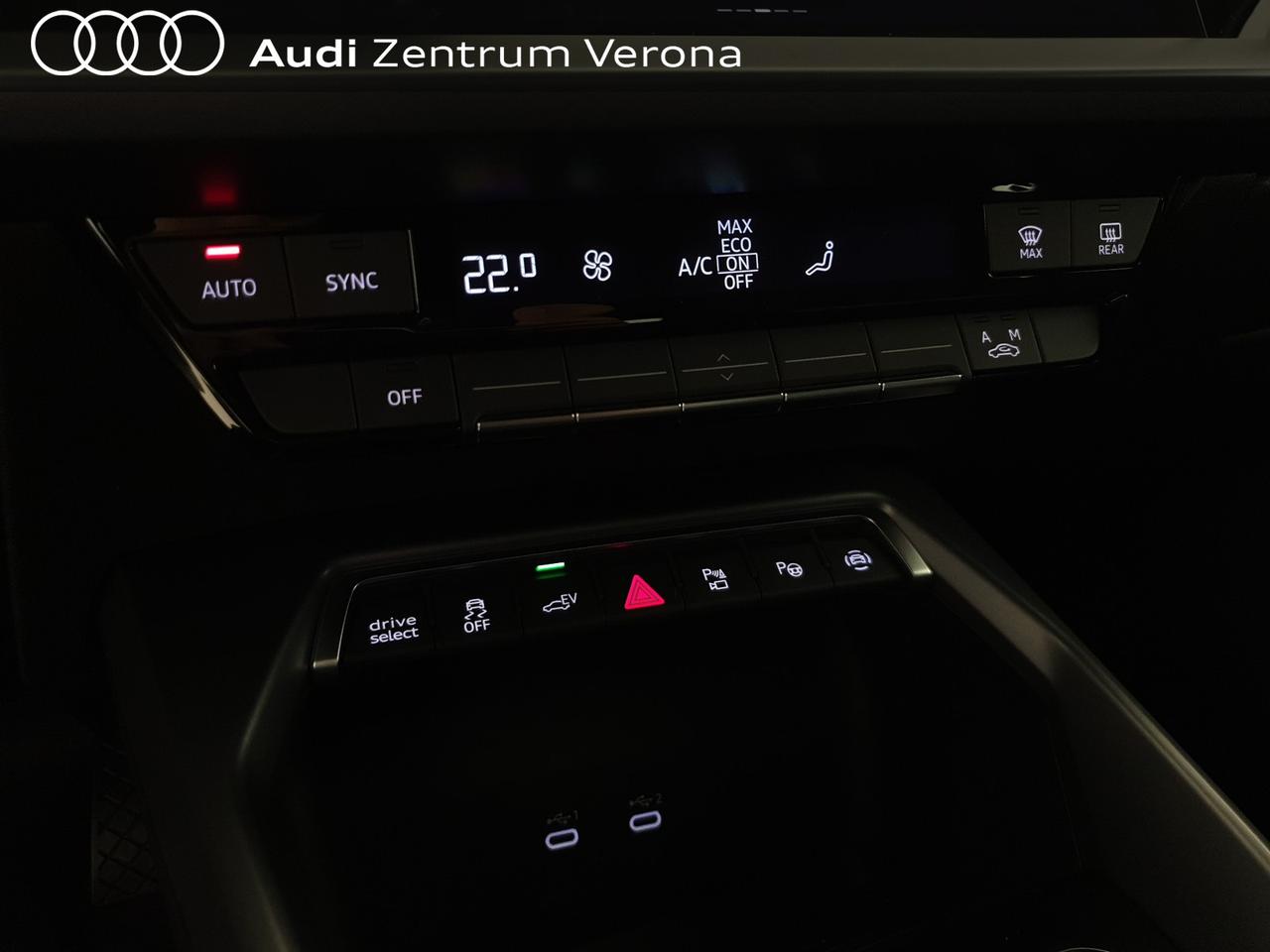 Sportback 40TFSIe 204CV S tronic Business Advanced