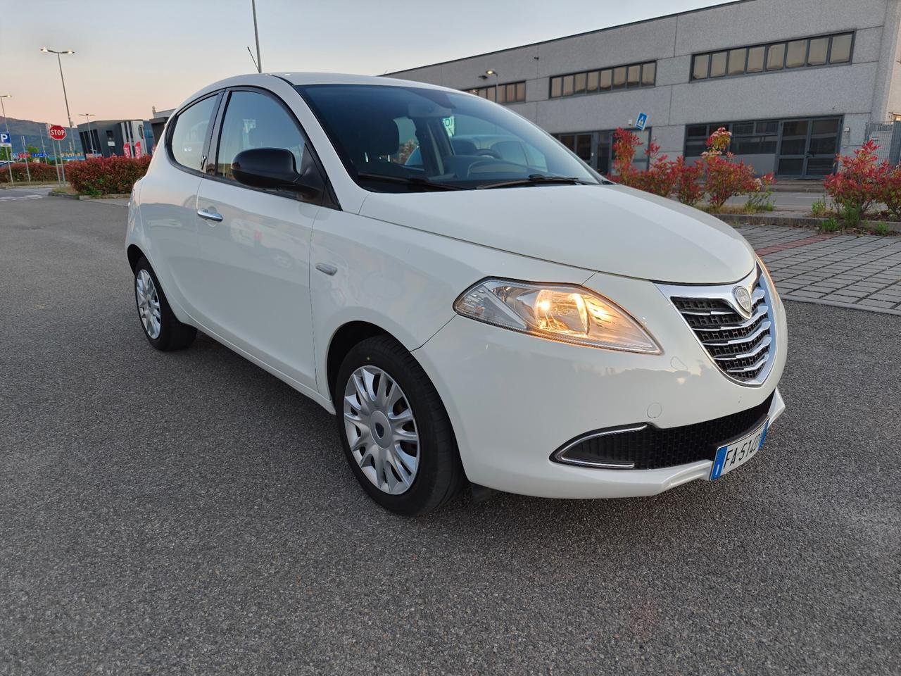 Lancia Ypsilon 1.3 MJT 16V 95 CV 5 porte S&S Gold