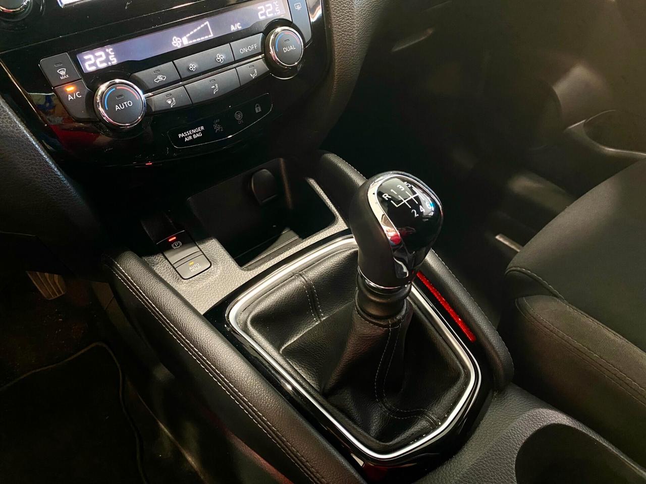Nissan Qashqai 1.5 dCi N-Connecta