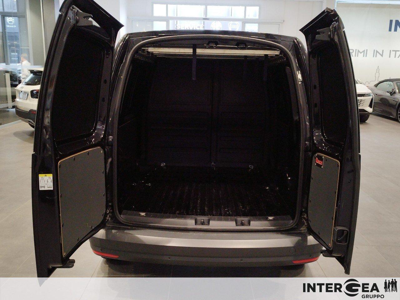 VOLKSWAGEN Caddy 2.0 tdi 102cv van coibentato Lauri Business E6