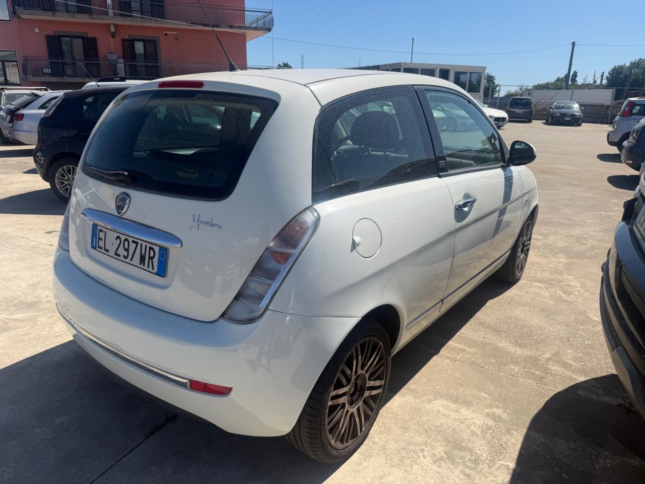 Lancia Ypsilon 1.2 69 CV 5 porte GPL Ecochic Gold