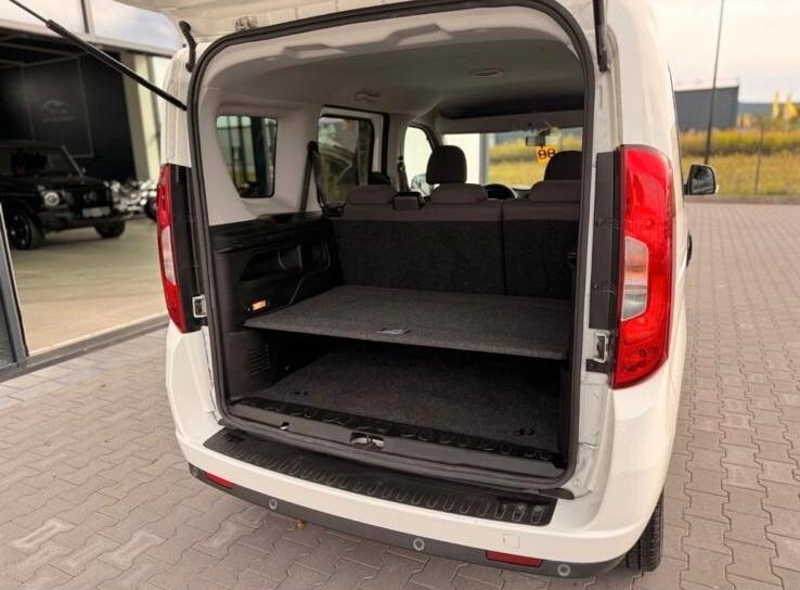Fiat Doblò 1.4 T-Jet 16V Lounge AUTOVETTURA