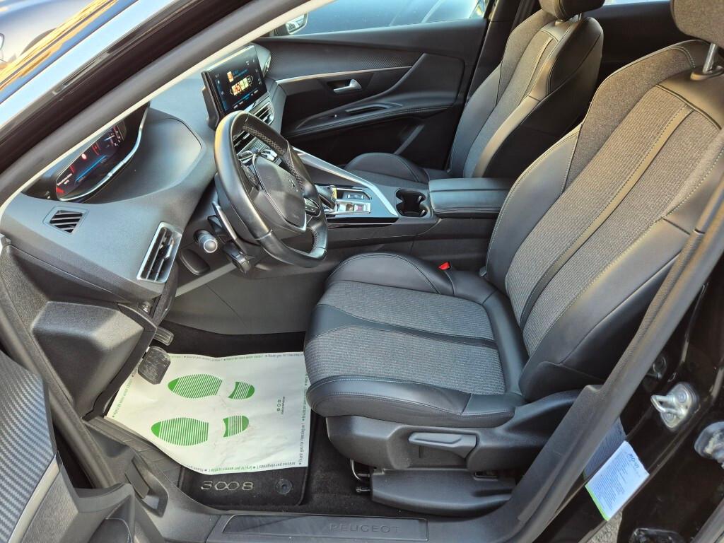 Peugeot 3008 BlueHDi 130CV EAT8 ALLURE