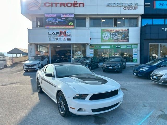 Ford Mustang V6 Coupé 305 CV