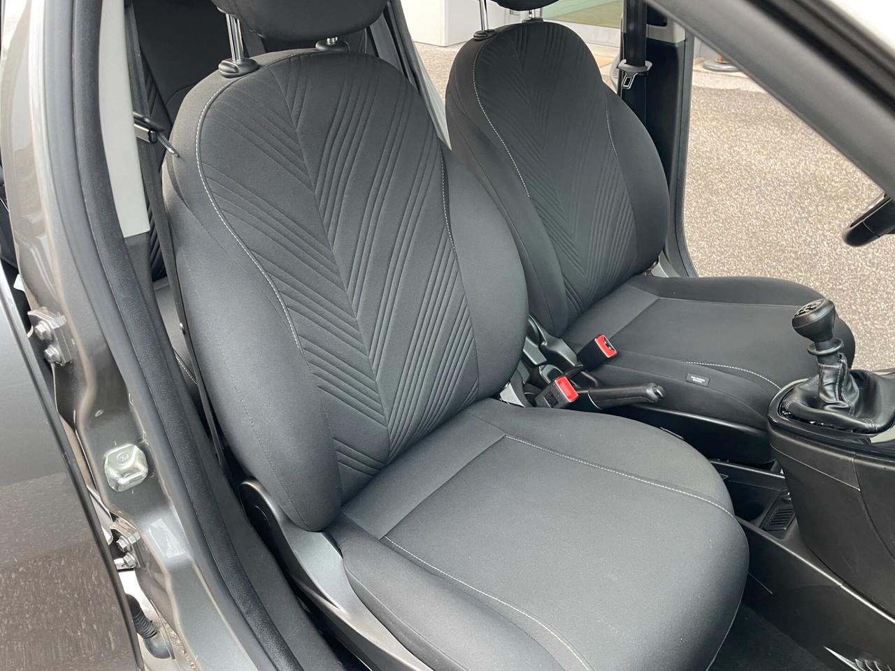 Lancia Ypsilon 1.0 FireFly 70cv 5 porte Hybrid Gold