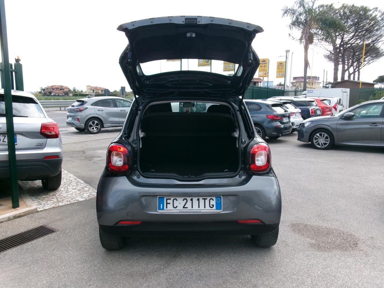 Smart ForFour II 1.0 BENZINA 71cv E6 PRIME MANUALE 104KM