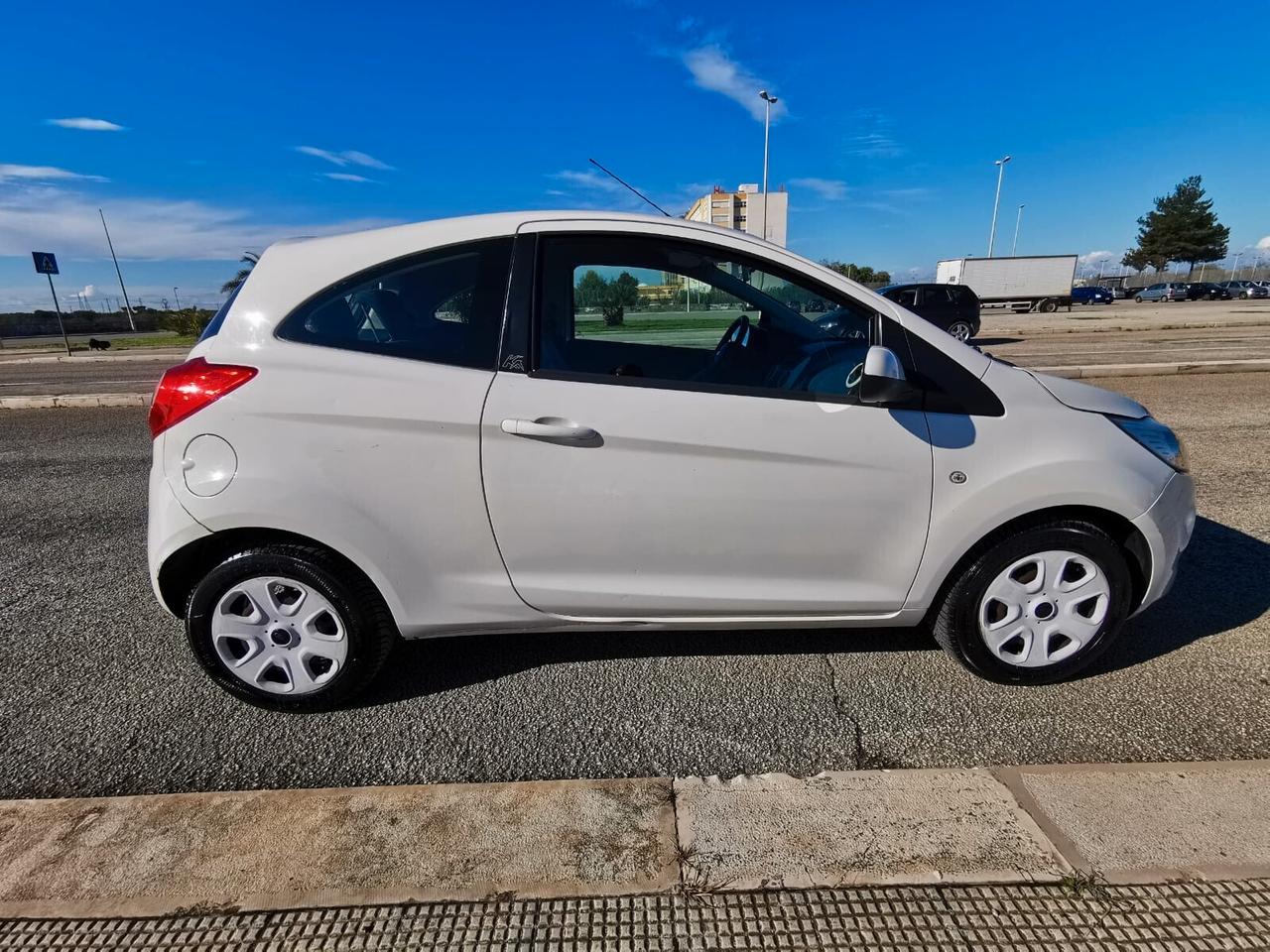 Ford Ka 1.3 TDCi 75CV NEOPATENTATI 2013