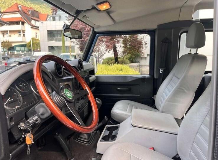 Land Rover Defender 90 2.4 TD4 Pick Up E