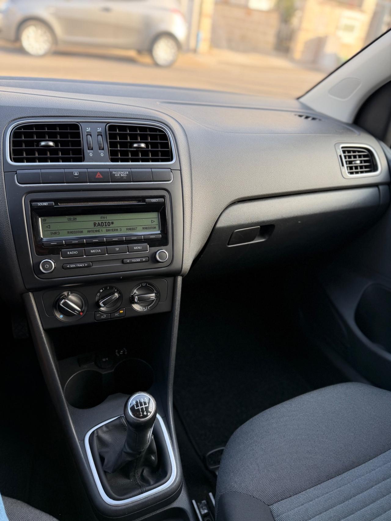 Volkswagen Polo 1.2 75 cvTDI-2011/CLIMA