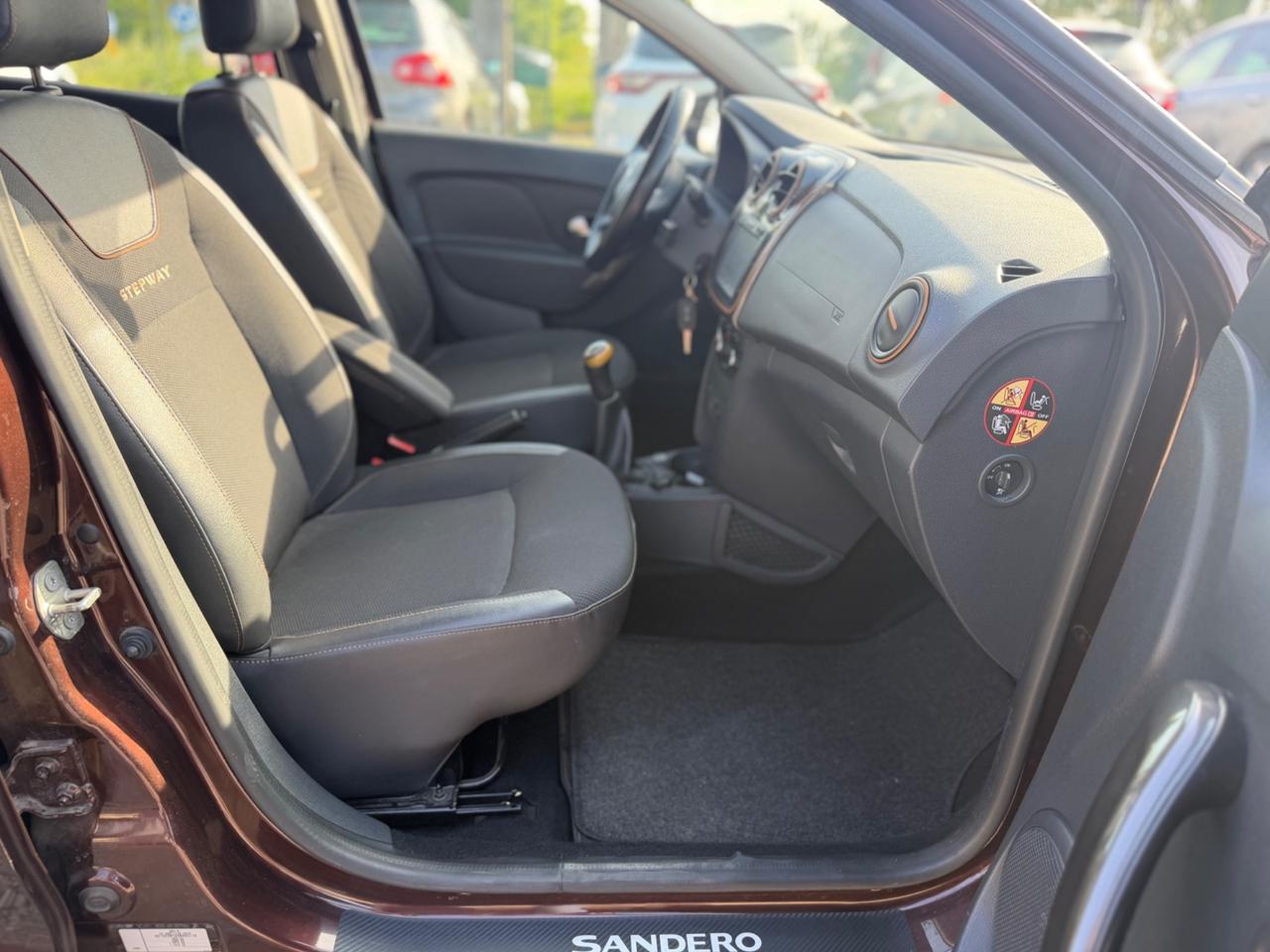 DACIA SANDERO STEPWAY GPL (140.000KM)