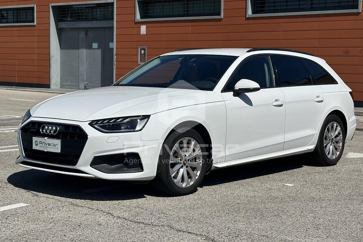 AUDI A4 Avant 40 TDI quattro S tronic Business Advanced