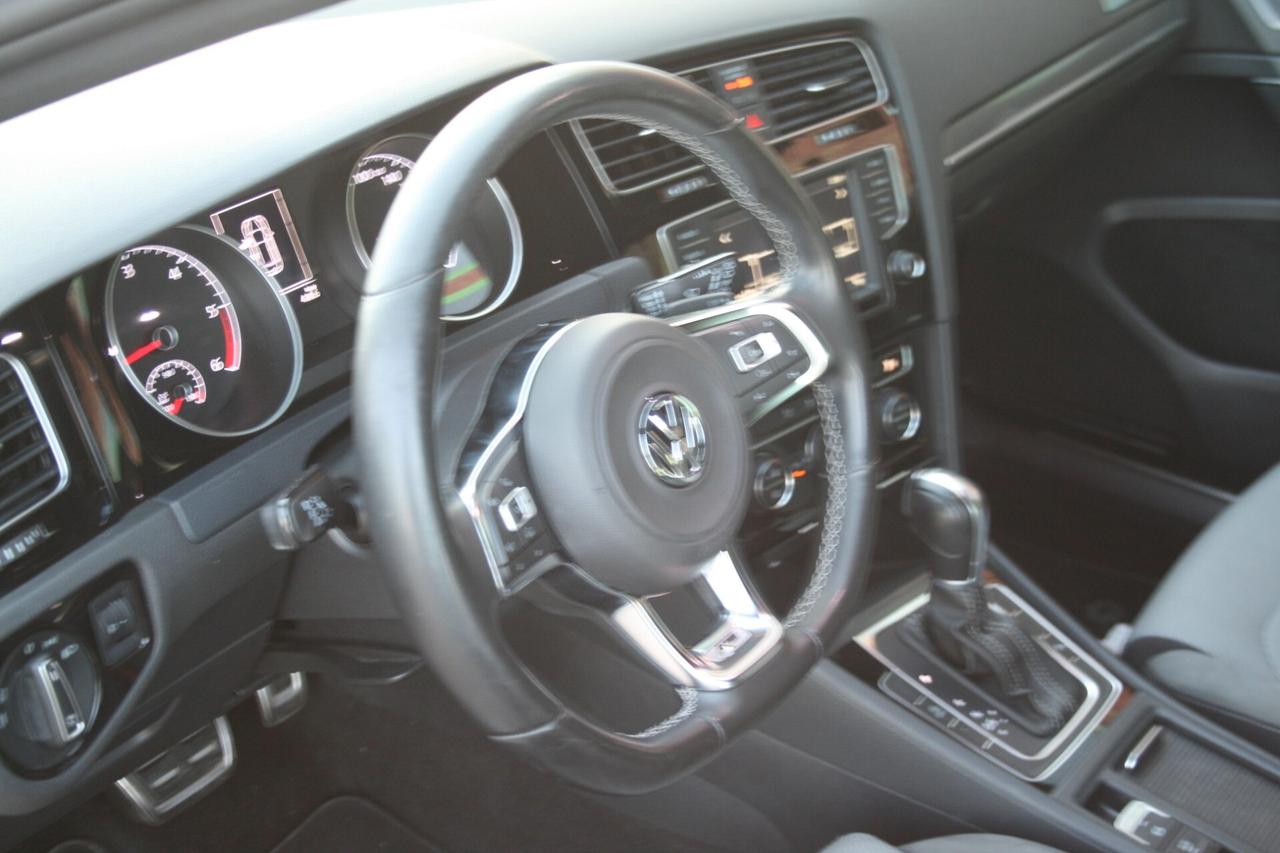 Volkswagen Golf 1.6 TDI 110 CV DSG 5p. R-LINE BlueMotion Technology