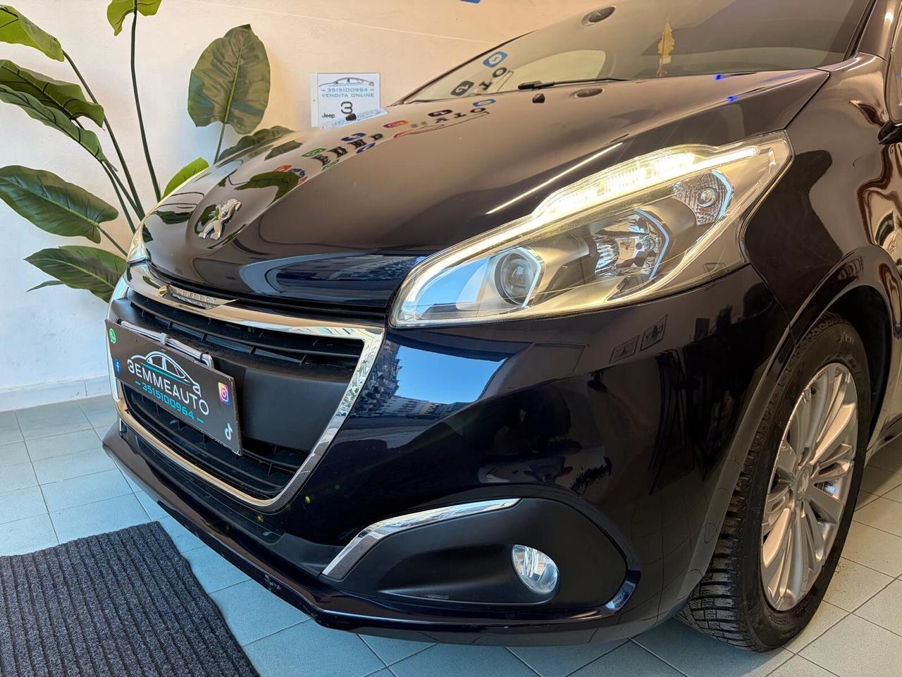 Peugeot 208 PureTech 82 5p. GPL Allure 74.900KM