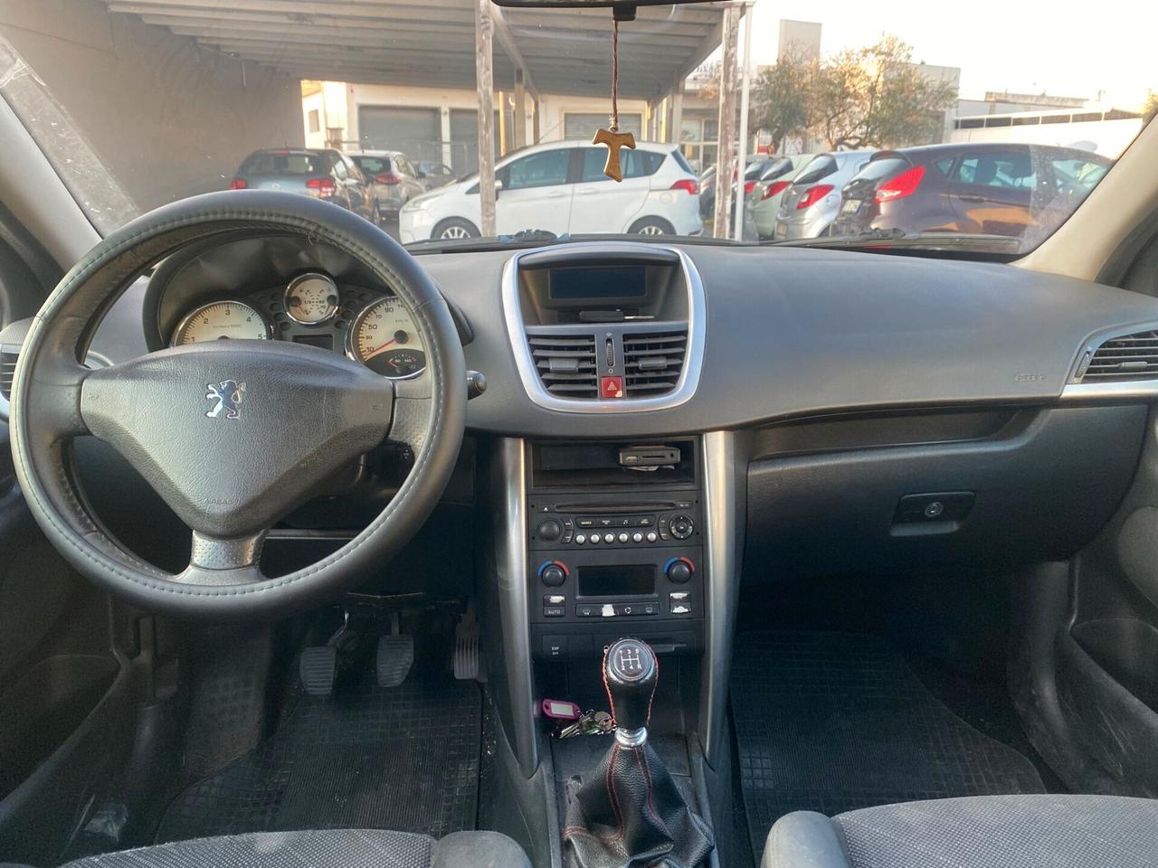 Peugeot 207 1.6 HDi 90CV 5p. XS
