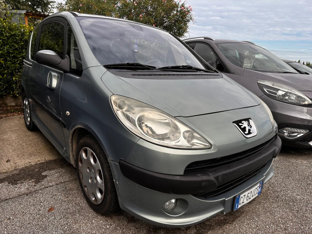 Peugeot 1007 1.4 HDi Sporty