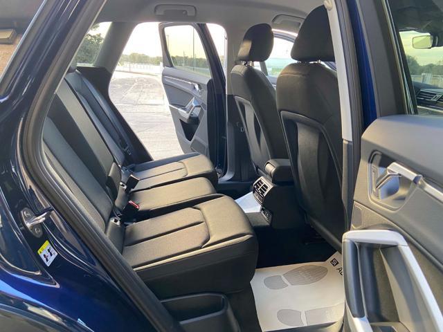AUDI Q3 35 2.0 TDI S tronic Business Advanced COCKPIT