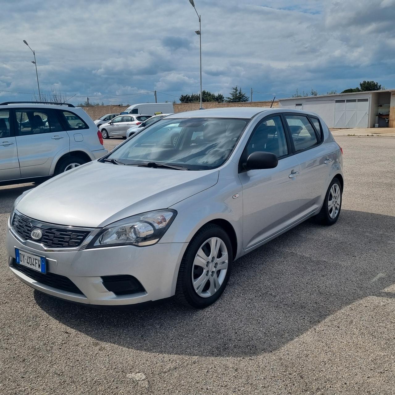 Kia Ceed 1.4 90CV 5p. LX Bi-Fuel- OK NEOPATENTATI