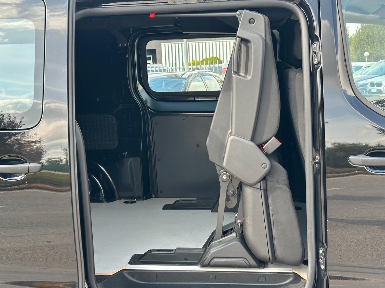 Opel Vivaro 6 POSTI 1.5 Diesel 120CV L2H1 ESSENTIA