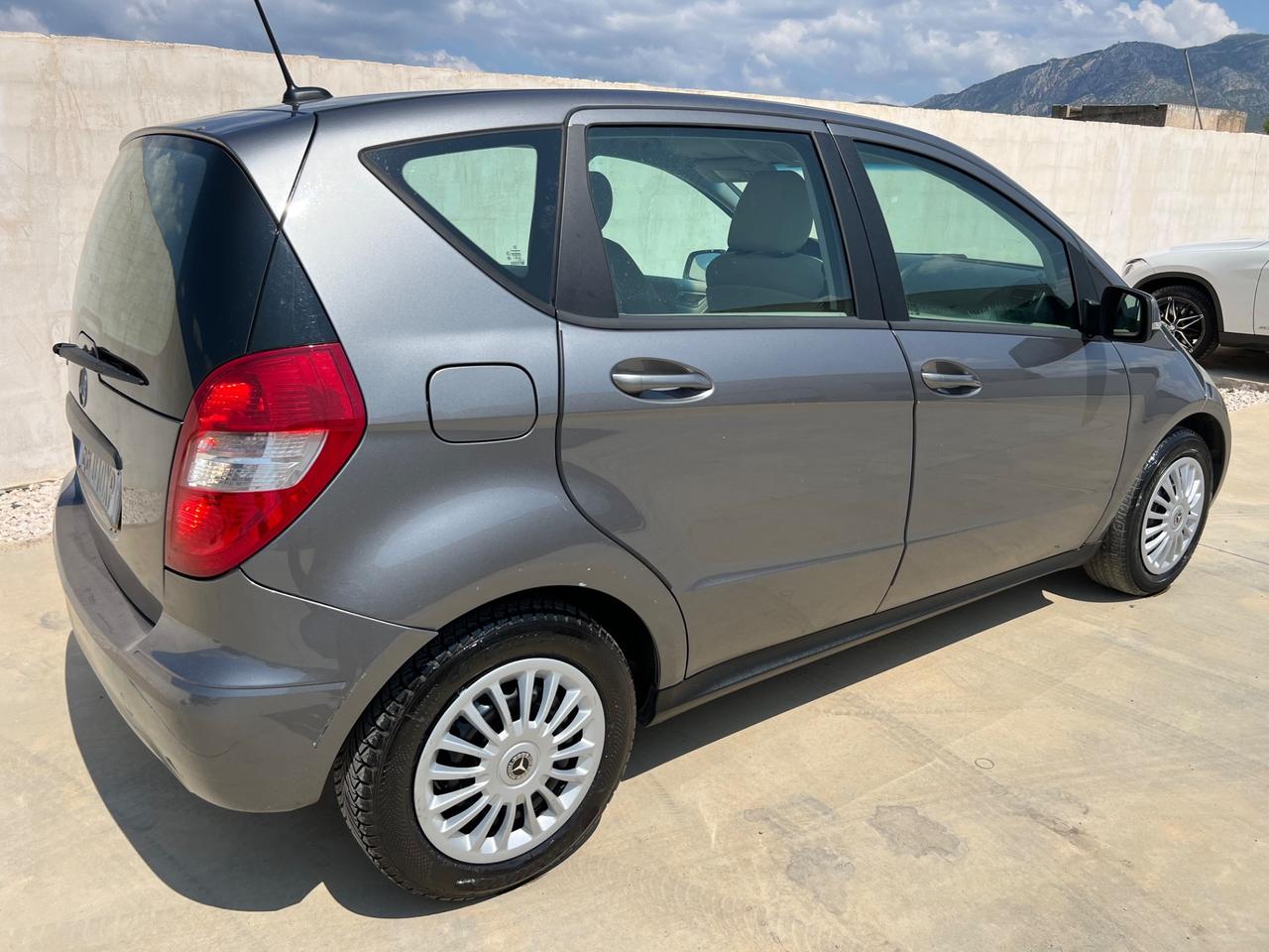 Mercedes-benz A 150 benzina Elegance 2010