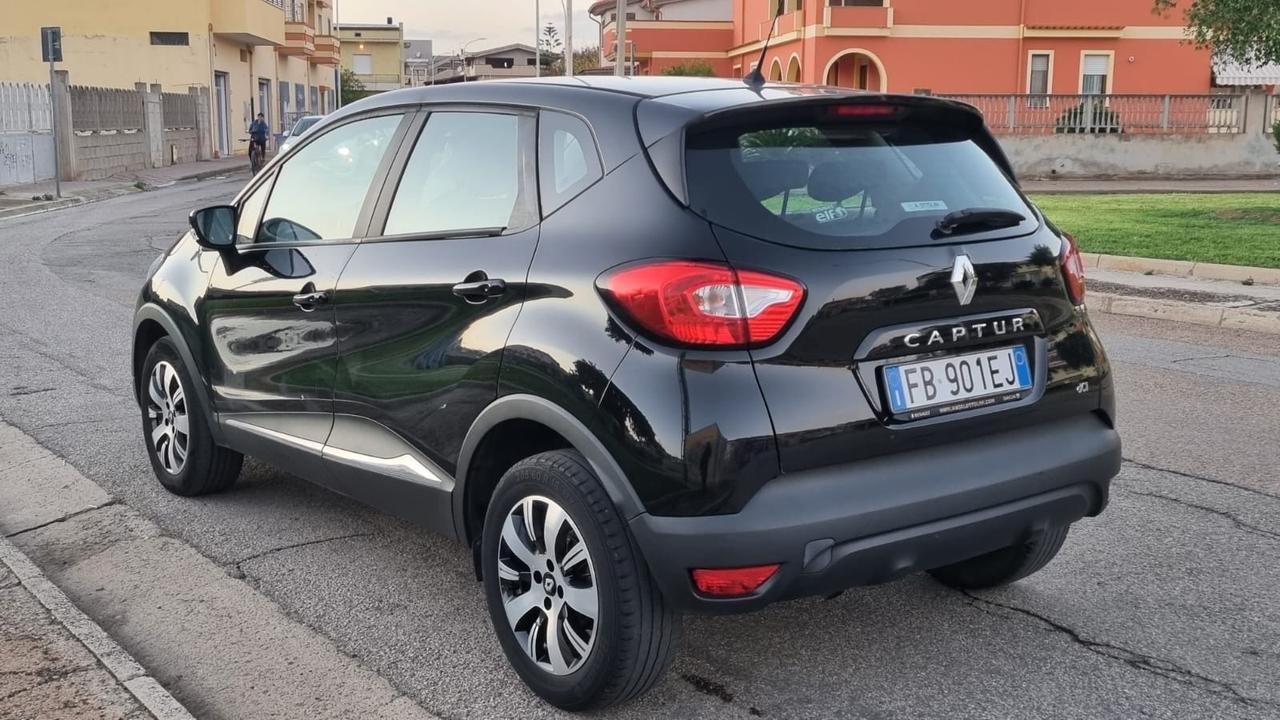 Renault Captur dCi 8V 90 CV EDC Start&Stop Energy Iconic